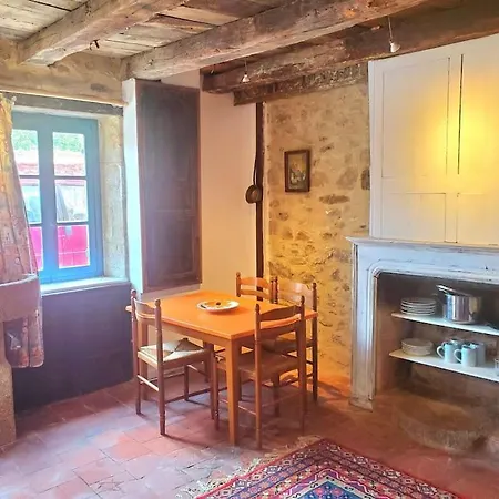 Petite Maison De Village * Ygrande
